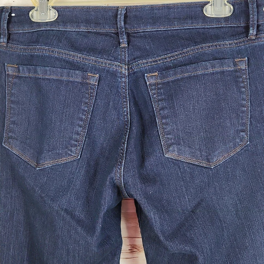 Ann Taylor Loft, Women's Jeans, wash dark blue denim, slim legs, Sz 4 - Picture 6 of 7